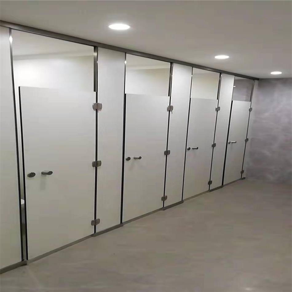 郑州商场卫生间隔断 富美家抗倍特板施工工艺全解析